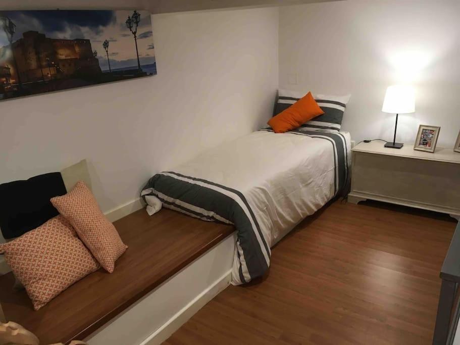 ナポリCasa Via Toledo. Centralissima E Vicina Al Portoアパートメント エクステリア 写真